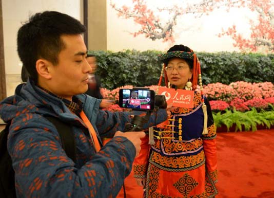 记者的“两会24小时”